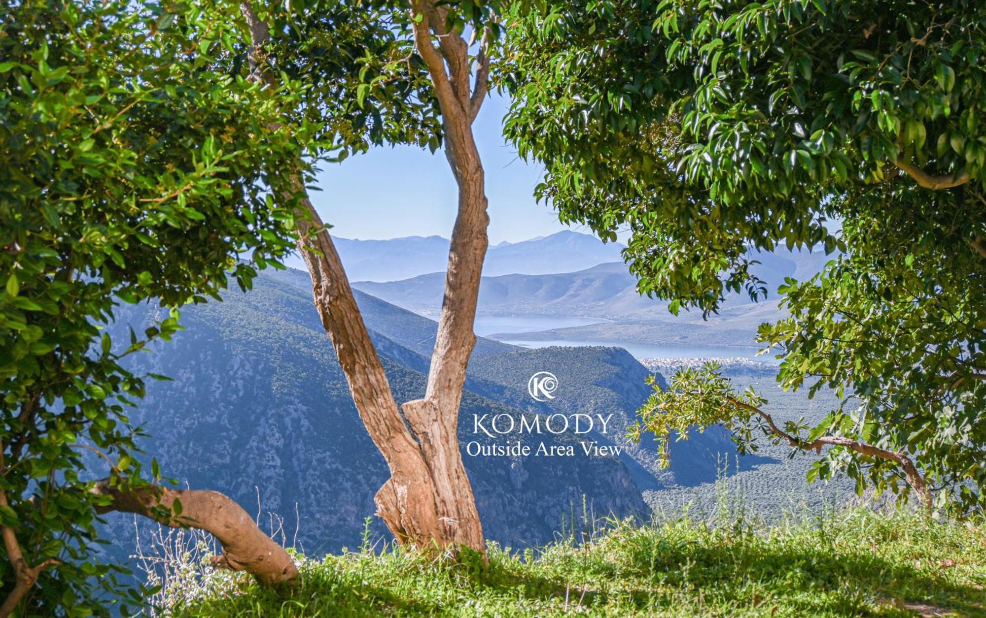 Komody デルポイ エクステリア 写真